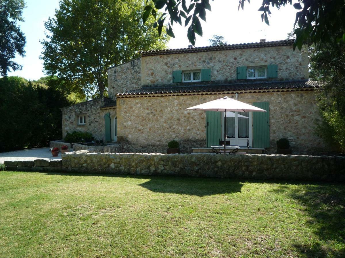 Bed and Breakfast Mas De L'Ile Aviñón Exterior foto